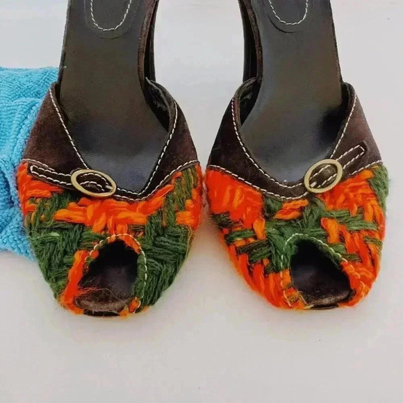 SOLD Miu Miu Y2K Green and Orange Yarn Abstract Rounded Chunky Heels - Picture 5 of 12